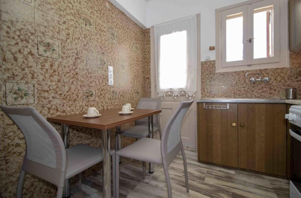 Manousi 1- Ground Floor Apartment Mystras Exterior photo